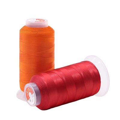 Нить из полиэстера, соединенная на 100% Tex 45 Tex 70 Tex 90 для текстильной промышленности